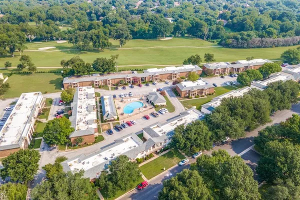 $139,000 | 4022 Ridglea Country Club Drive, Unit 608, Fort Worth, TX 76126