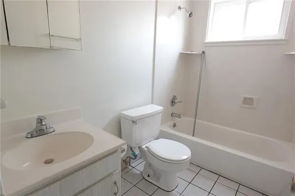 $1,550 | 4813 West Napoleon Avenue, Metairie, LA 70001