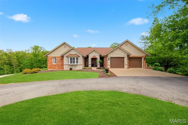 $629,000 | 18766 Pike 9222, Bowling Green, MO 63334