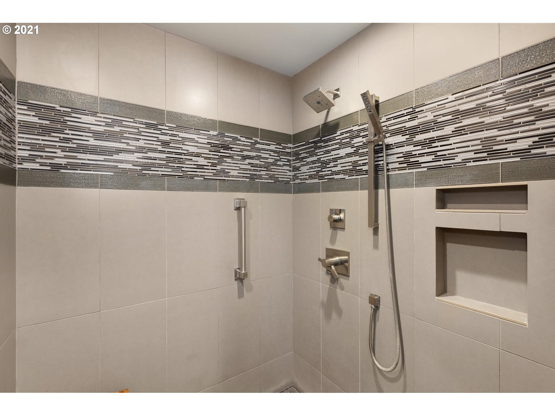 6540 Childs Road Lake Oswego, OR 97035 - Photo 14 of 24 Gallery Image 14