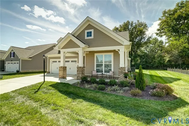 a house view with a outdoor space
