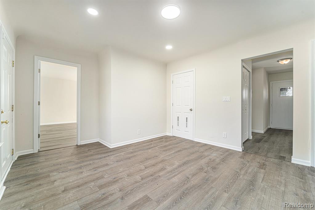 24614 Taft Road Novi, MI 48375 - Photo 12 of 28