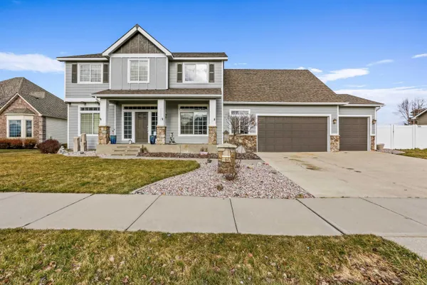 $819,990 | 17005 East Morningside Lane, Greenacres, WA 99016