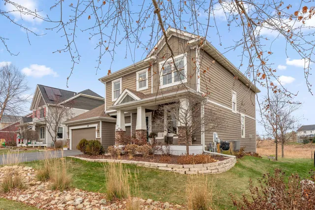 $699,900 | 520 Prairie Way South, Bayport, MN 55003