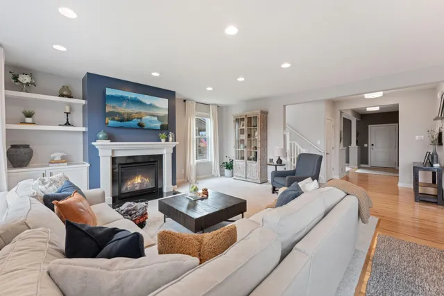 $699,900 | 520 Prairie Way South, Bayport, MN 55003