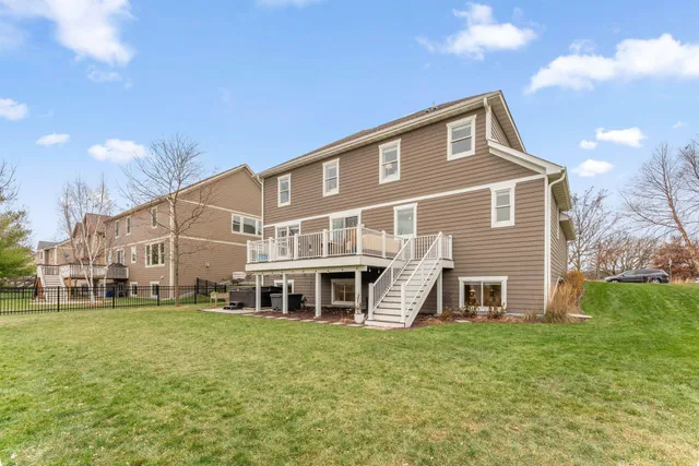 $699,900 | 520 Prairie Way South, Bayport, MN 55003