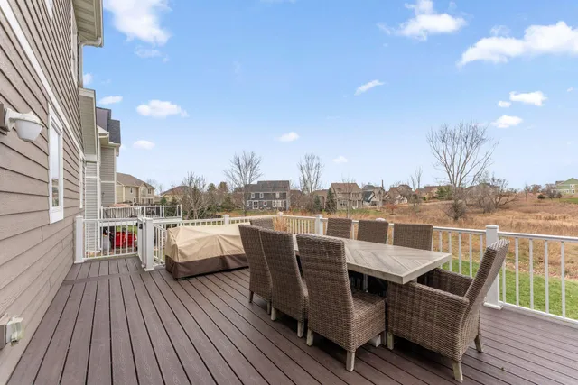 $699,900 | 520 Prairie Way South, Bayport, MN 55003