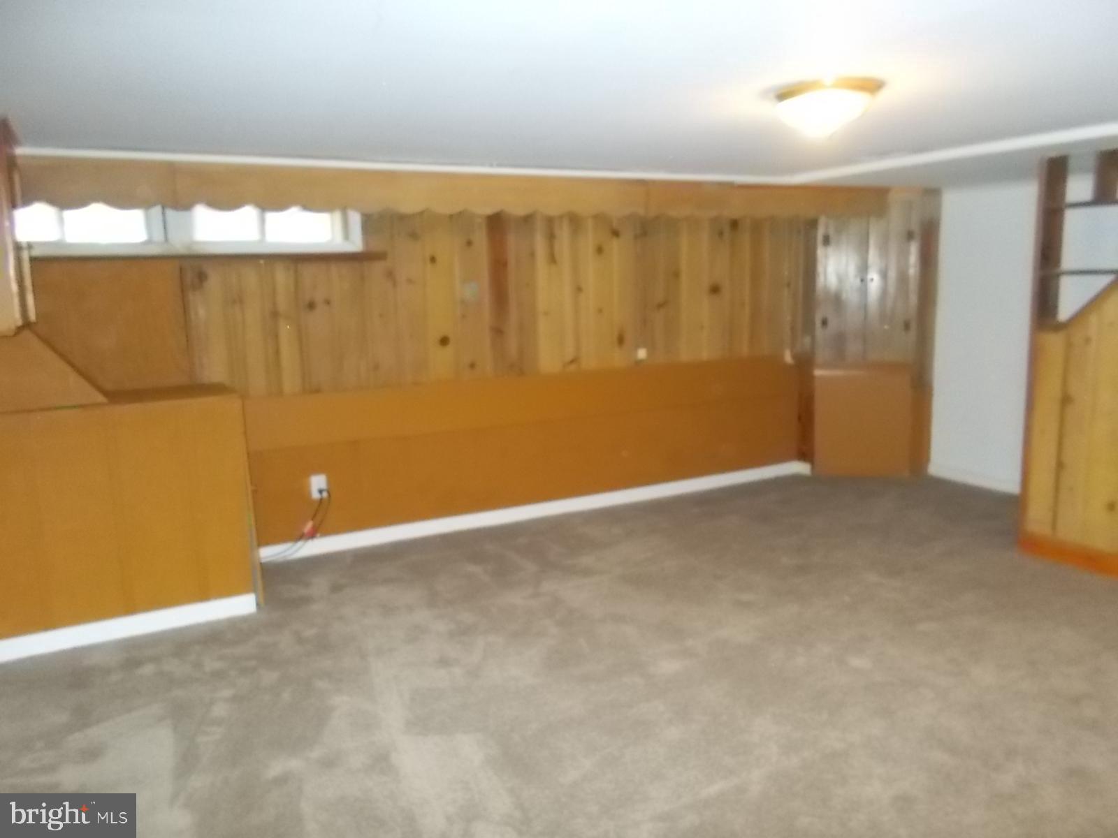 1863 Loch Shiel Road Towson, MD 21286 - Photo 10 of 14 Family Room