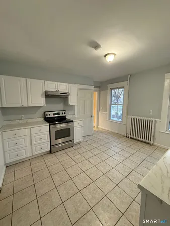 $2,500 | 256 Center Street, Unit 1, West Haven, CT 06516