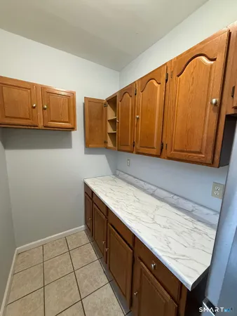 $2,500 | 256 Center Street, Unit 1, West Haven, CT 06516