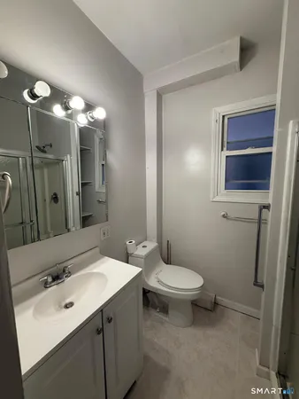 $2,500 | 256 Center Street, Unit 1, West Haven, CT 06516