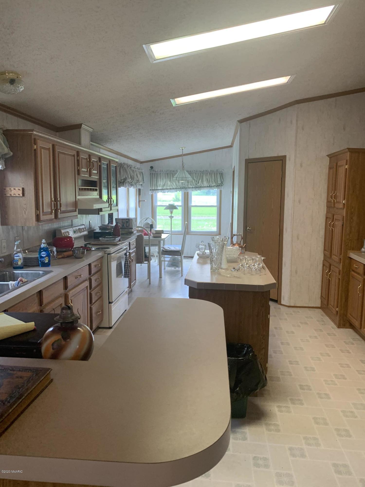 31278 Maystead Road Burr Oak, MI 49030 - Photo 5 of 16 Kitchen