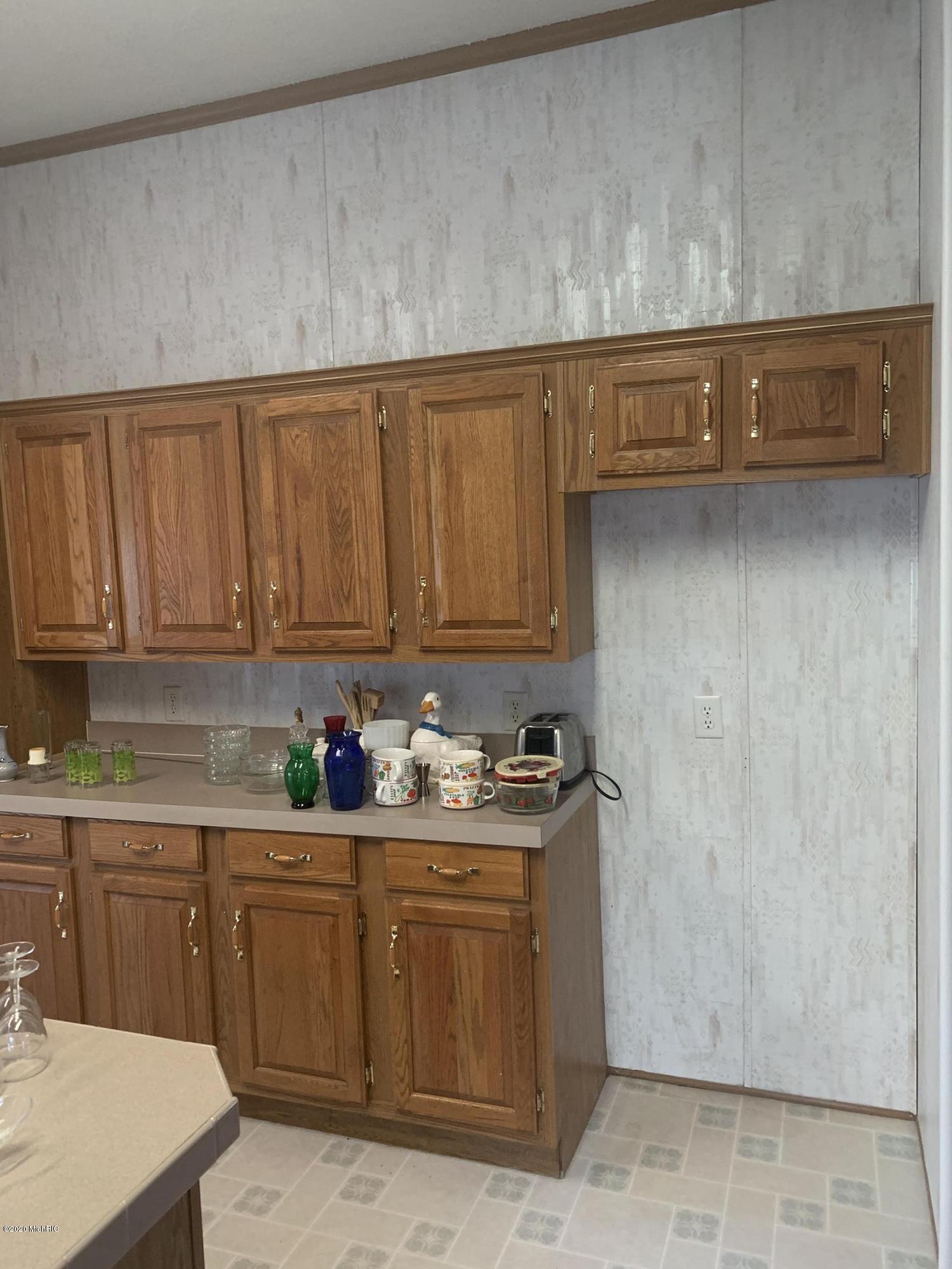 31278 Maystead Road Burr Oak, MI 49030 - Photo 7 of 16 Kitchen