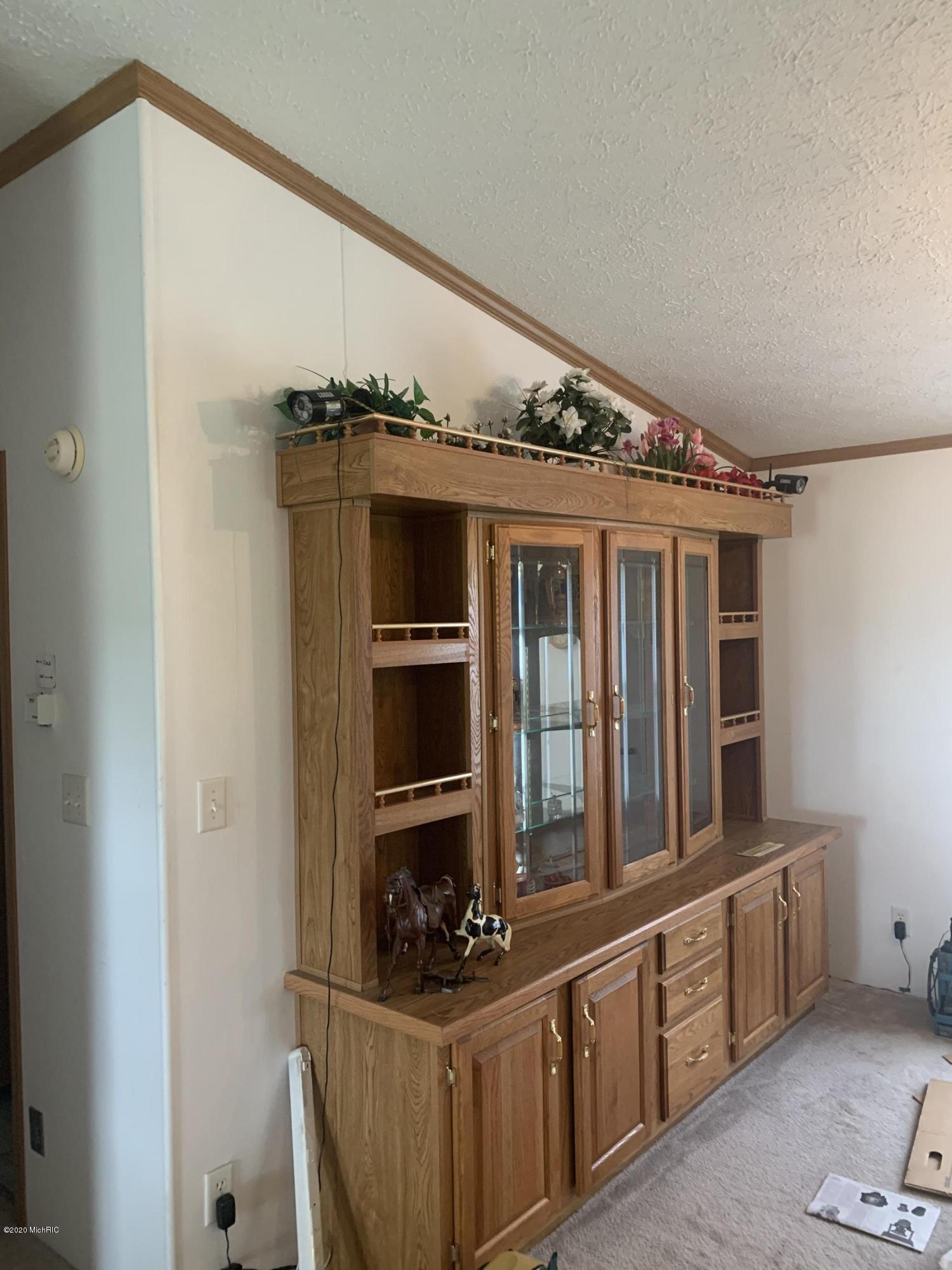 31278 Maystead Road Burr Oak, MI 49030 - Photo 8 of 16 Dining Room
