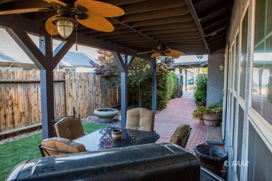 412 Mavis Court Ridgecrest, CA 93555 - Photo 28 of 35 a outdoor view with a sitting space