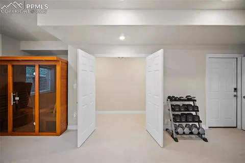 a view of entryway