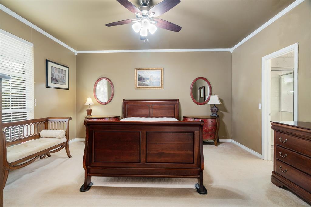 700 Hidden Lake Drive Powderly, TX 75473 - Photo 6 of 32 a living room with furniture