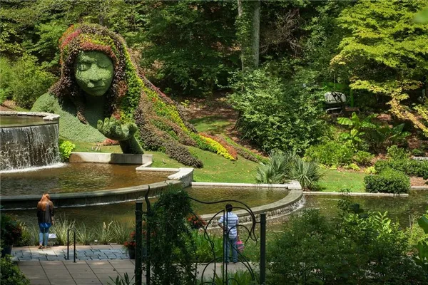 a view of a patio in backyard