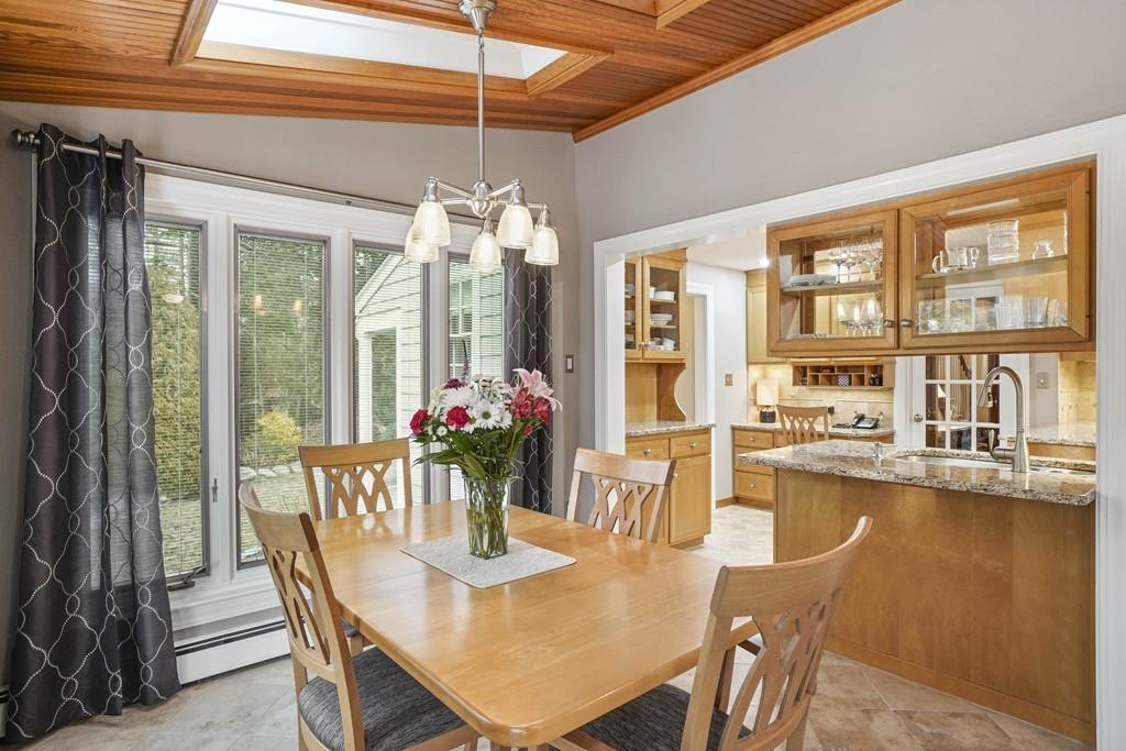 26 Roberts Road Wellesley, MA 02481 - Photo 12 of 33