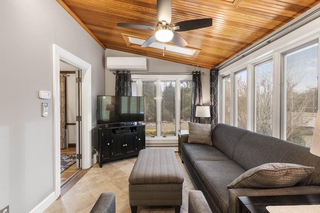 26 Roberts Road Wellesley, MA 02481 - Photo 14 of 33