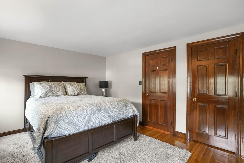 26 Roberts Road Wellesley, MA 02481 - Photo 18 of 33