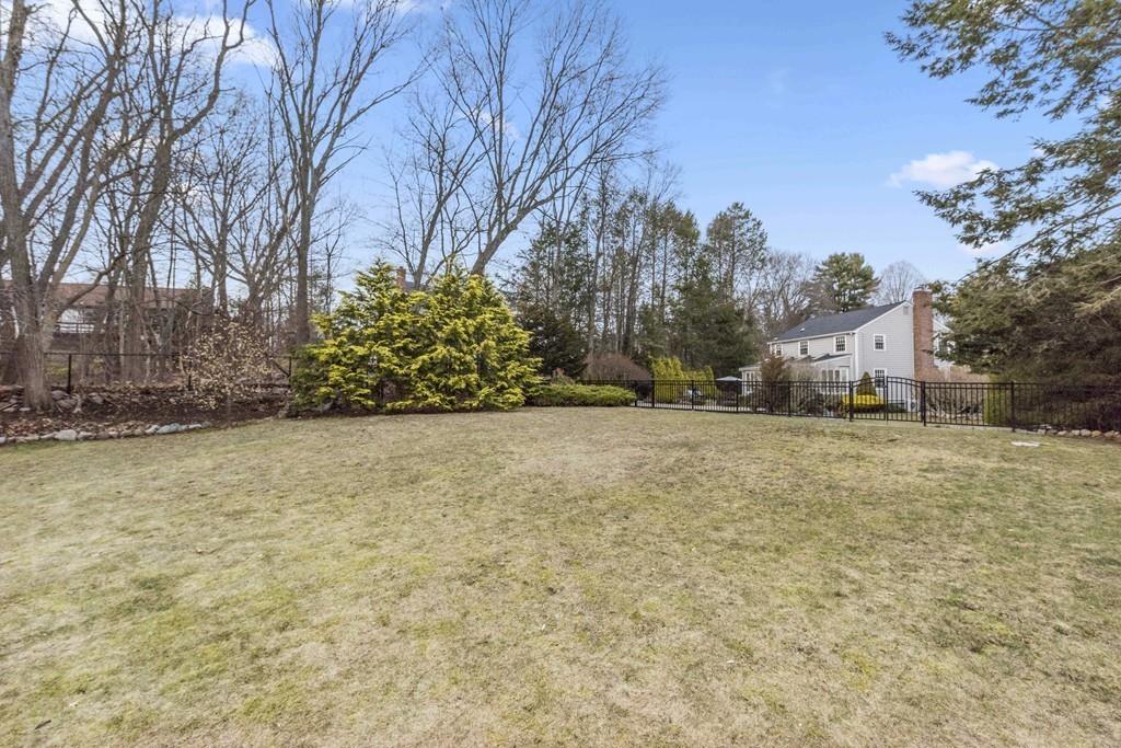 26 Roberts Road Wellesley, MA 02481 - Photo 30 of 33