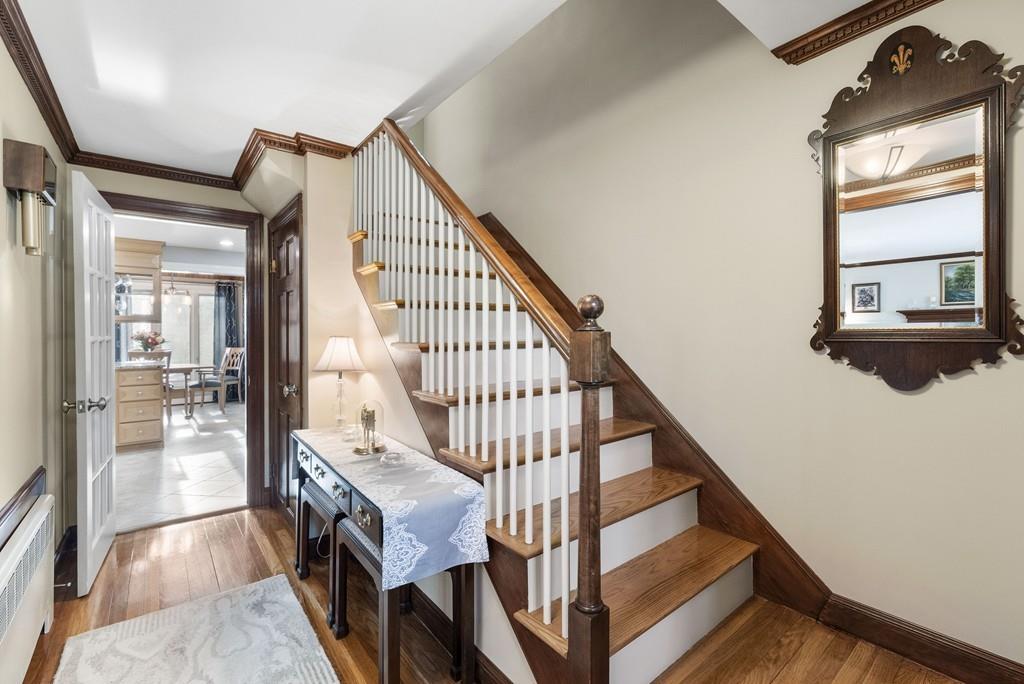 26 Roberts Road Wellesley, MA 02481 - Photo 3 of 33