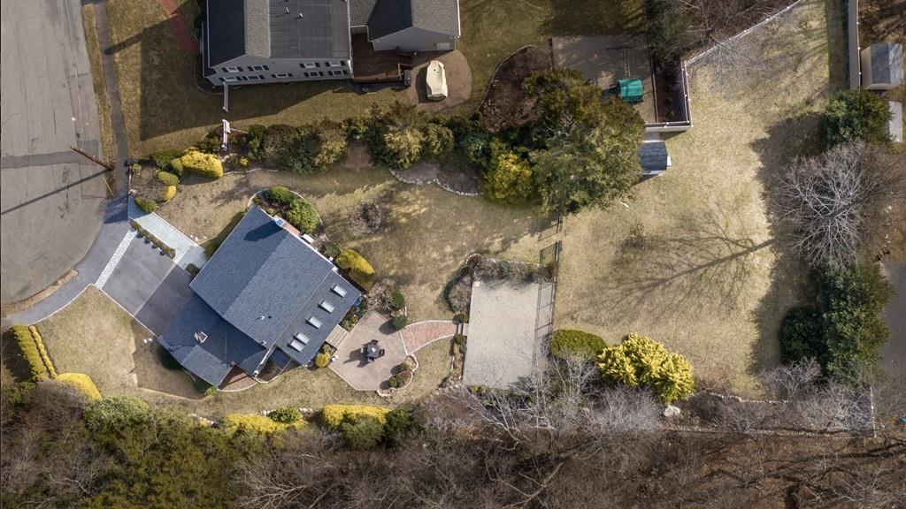 26 Roberts Road Wellesley, MA 02481 - Photo 33 of 33