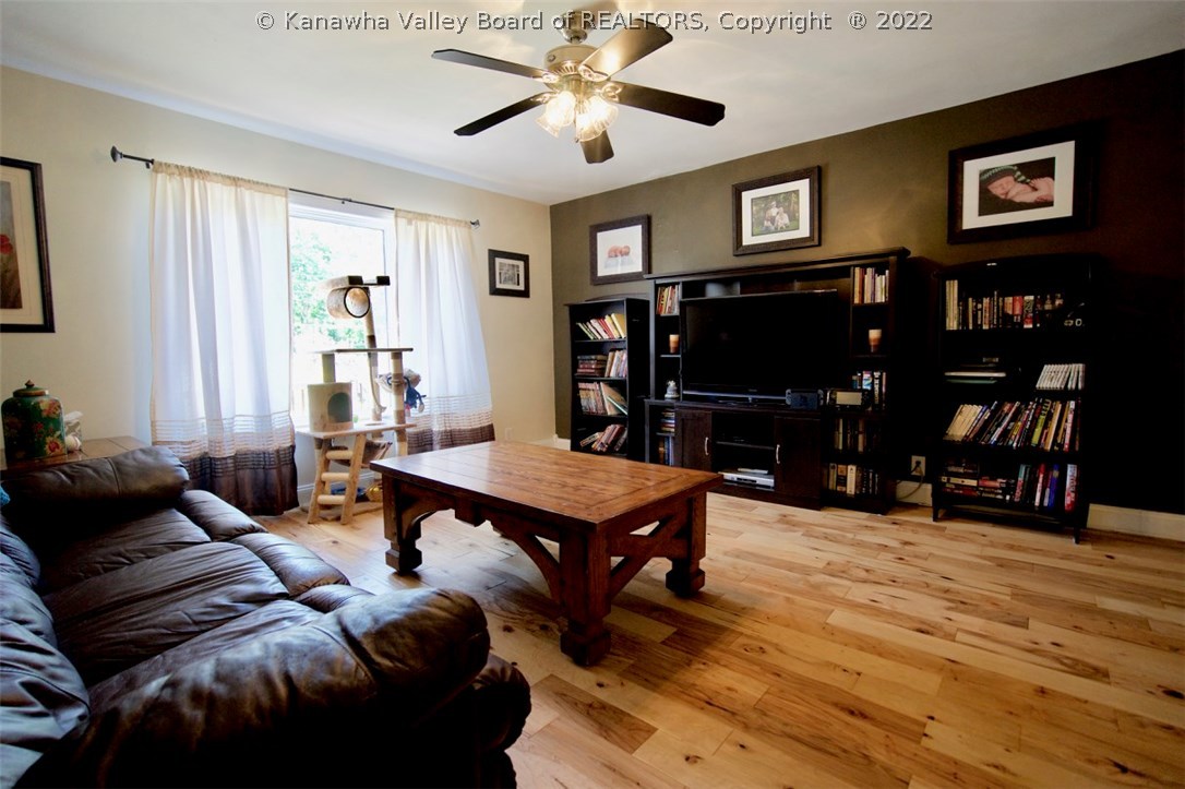 504 Spotswood Road Charleston, WV 25303 - Photo 6 of 30 Gallery Image 6