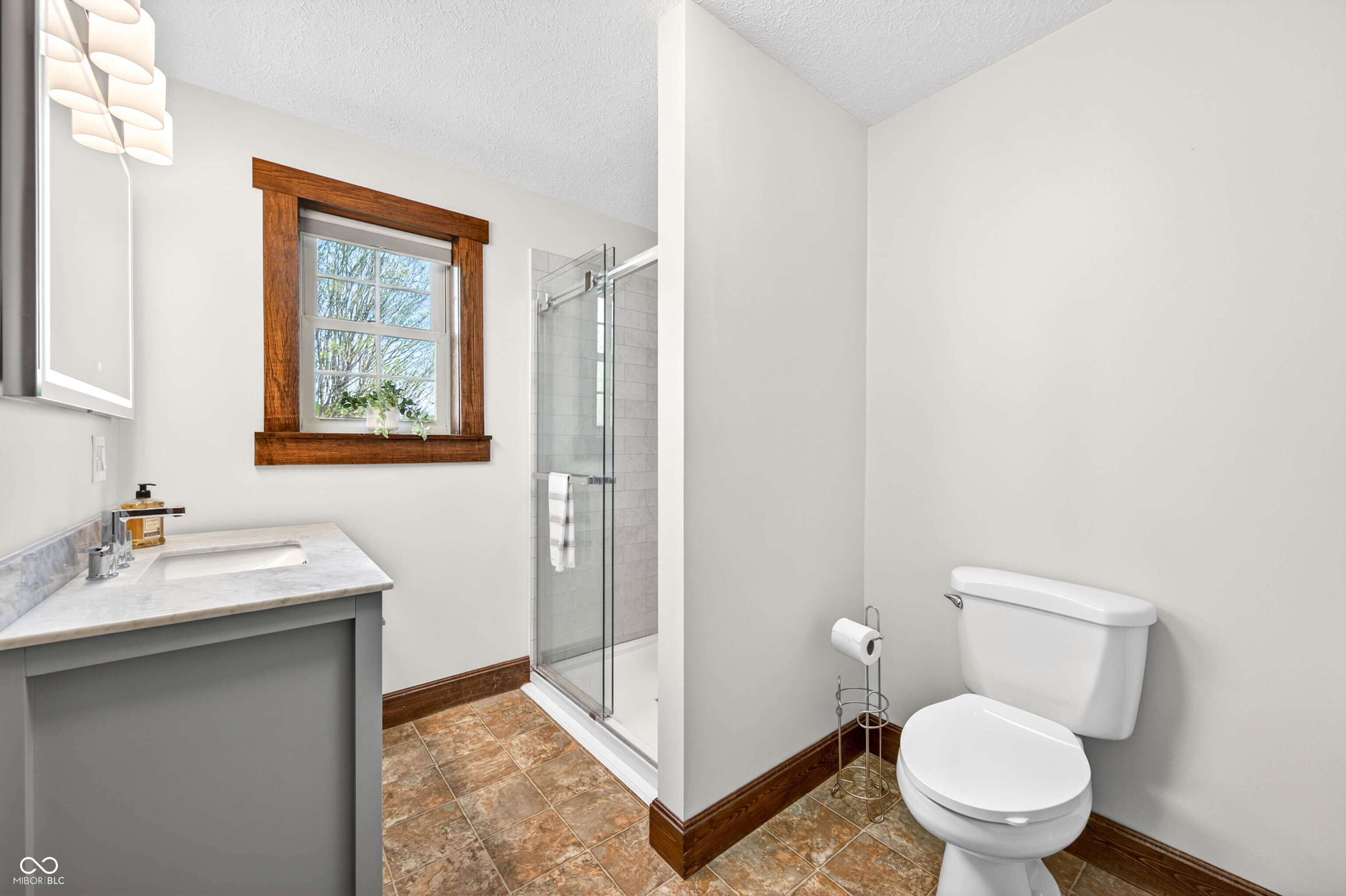 2115 Irwin Drive Columbus, IN 47201 - Photo 38 of 75