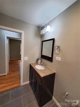 $1,250 | 1122 Rolling Lane, Statesville, NC 28677