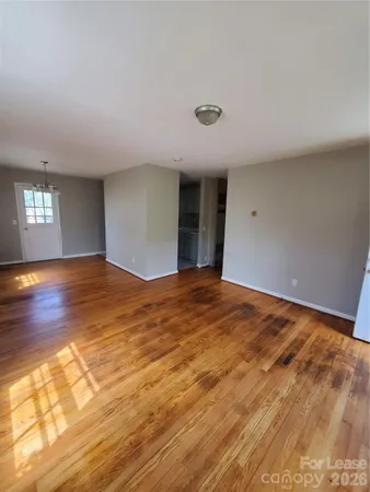 $1,250 | 1122 Rolling Lane, Statesville, NC 28677