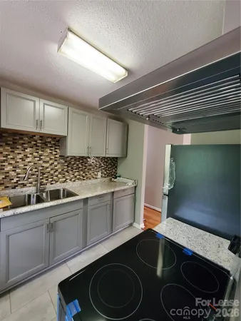 $1,250 | 1122 Rolling Lane, Statesville, NC 28677