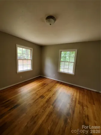 $1,250 | 1122 Rolling Lane, Statesville, NC 28677