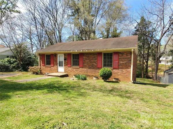 $1,250 | 1122 Rolling Lane, Statesville, NC 28677