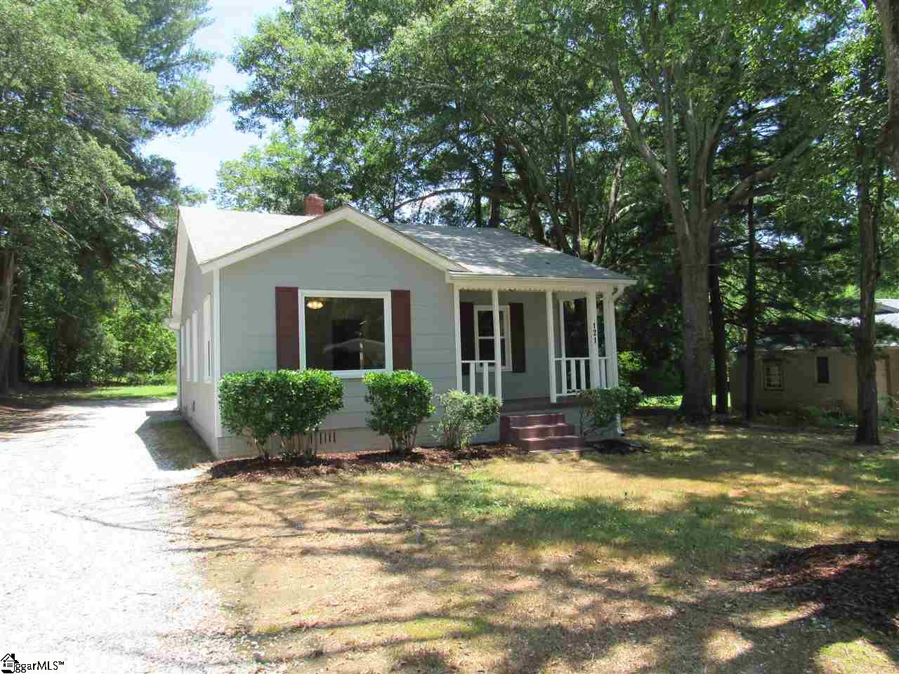 121 Roper Street Easley, SC 29640 - Photo 1 of 17