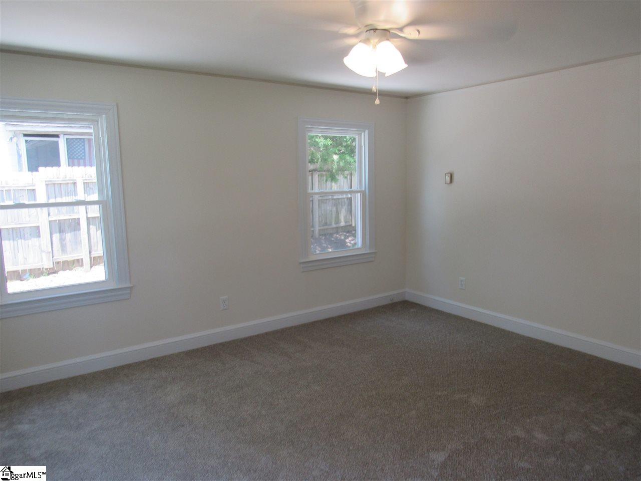 121 Roper Street Easley, SC 29640 - Photo 10 of 17
