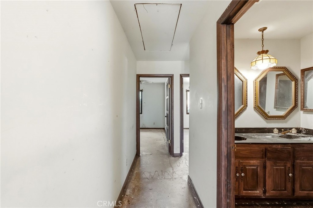 11560 Darling Road Agua Dulce, CA 91390 - Photo 28 of 45