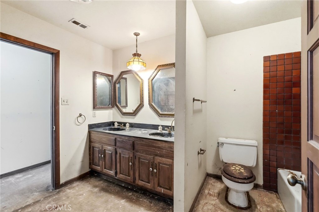 11560 Darling Road Agua Dulce, CA 91390 - Photo 32 of 45