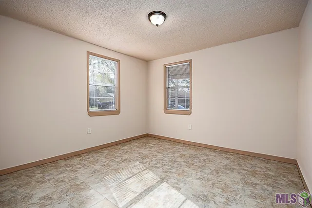 $60,000 | 11706 Clarence Street, Clinton, LA 70722