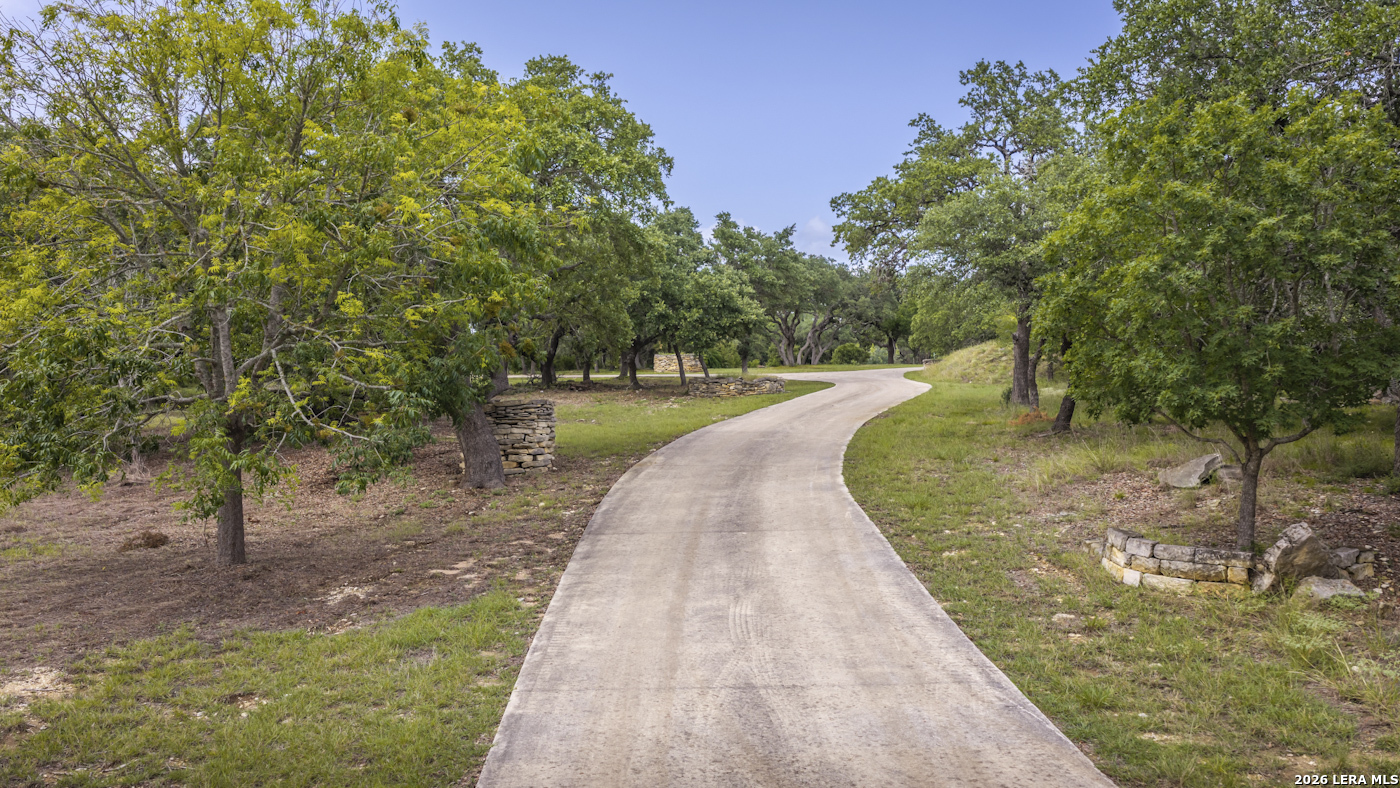 5261 Ammann Road Bulverde, TX 78163 - Photo 13 of 95 Gallery Image 13