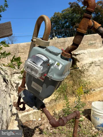 $90,000 | 91 Groveland Avenue, Ewing, NJ 08638