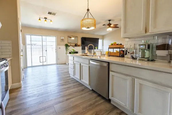 $400,000 | 1462 Chimney Way, Lemoore, CA 93245
