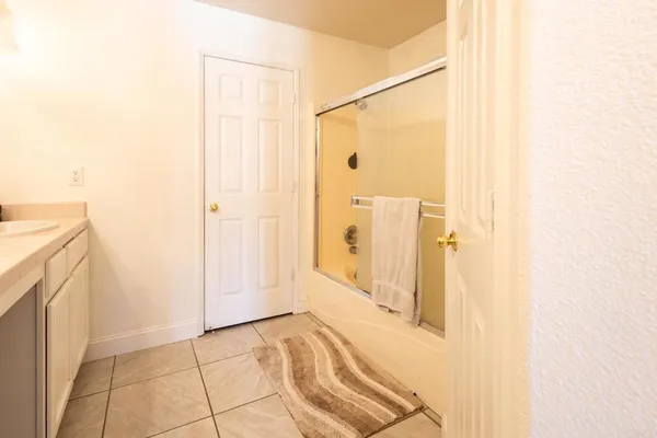 $400,000 | 1462 Chimney Way, Lemoore, CA 93245
