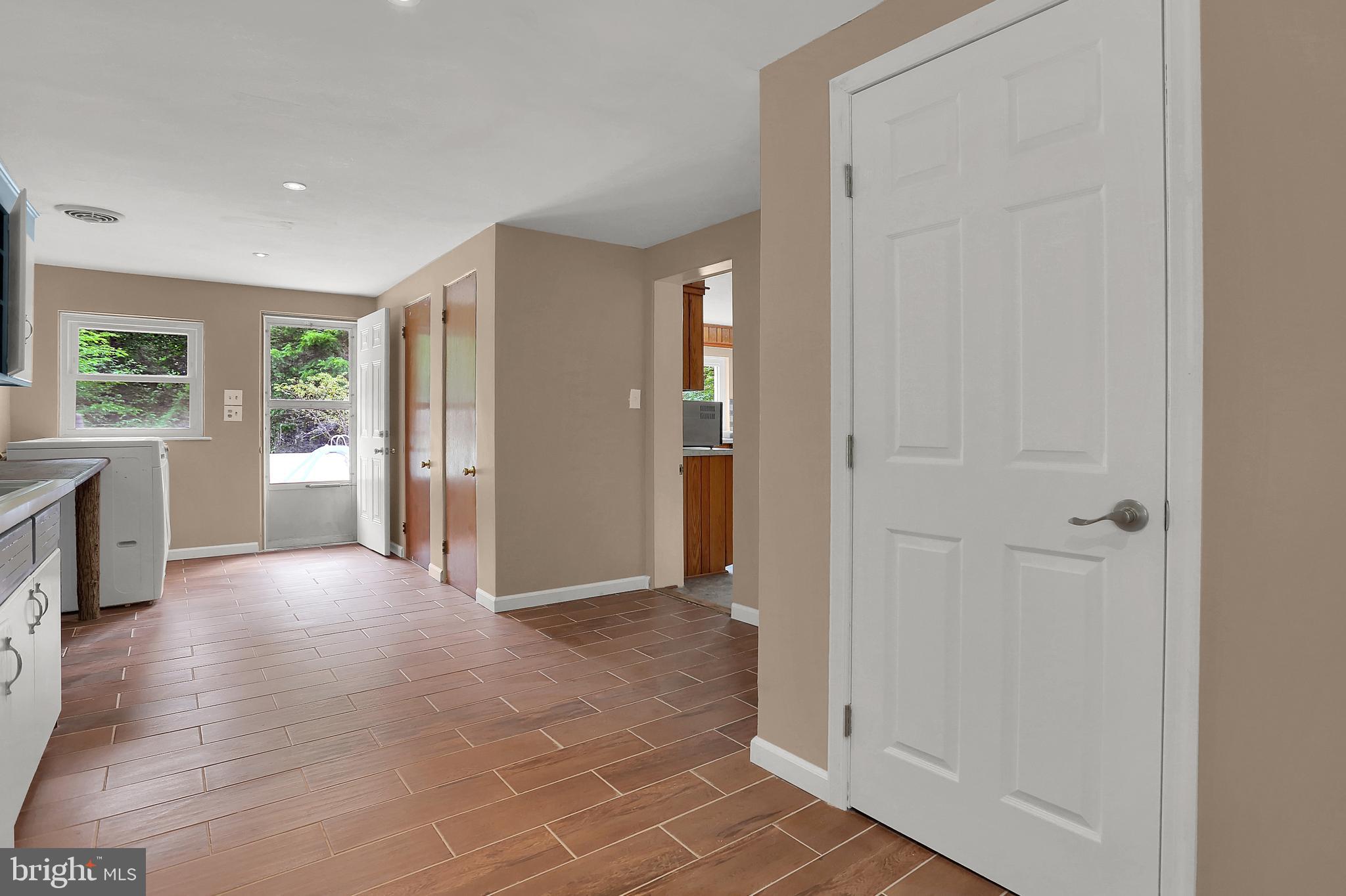 175 Pickett Road Dover, PA 17315 - Photo 19 of 59 Gallery Image 19