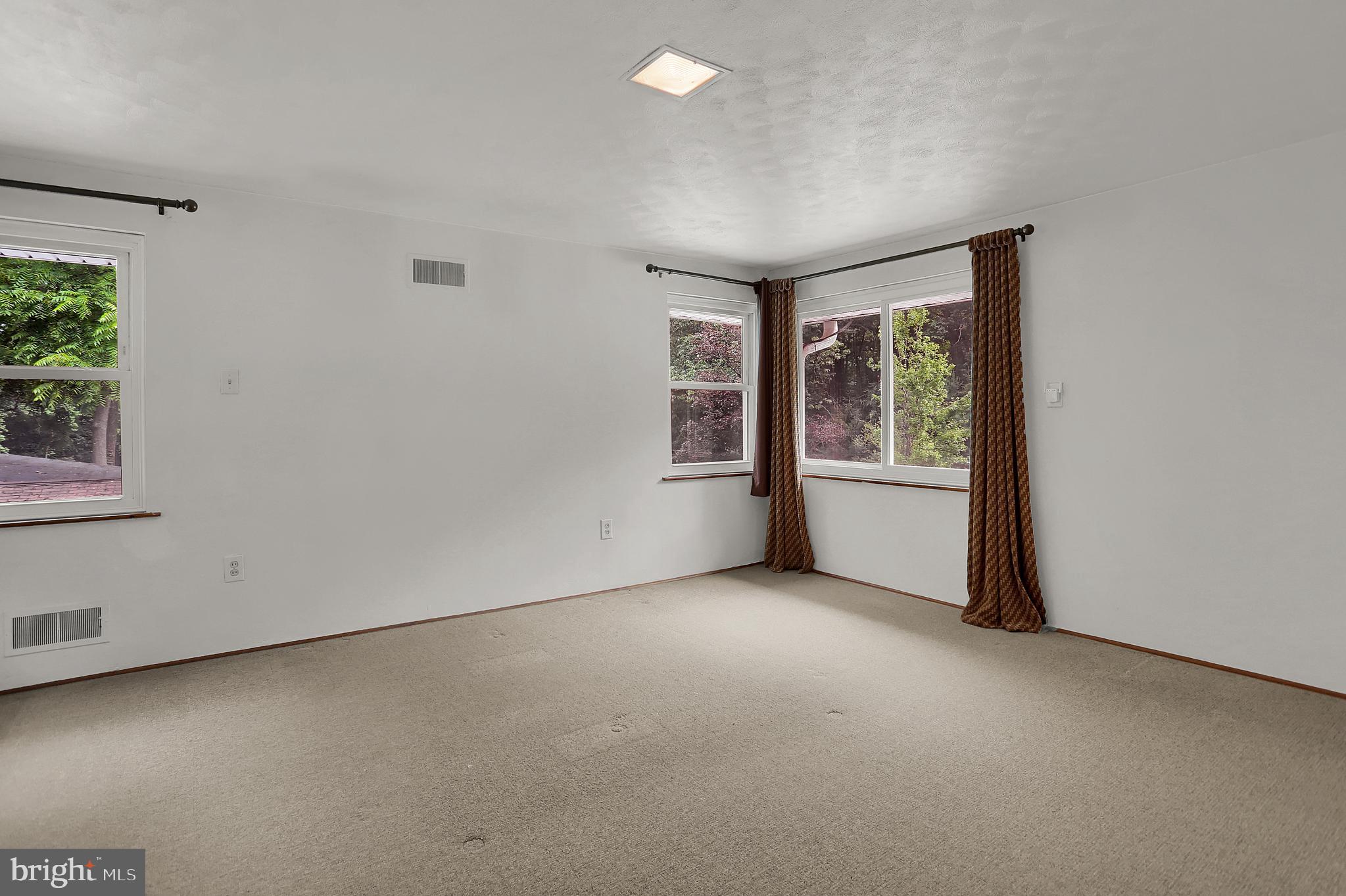 175 Pickett Road Dover, PA 17315 - Photo 32 of 59 Gallery Image 32