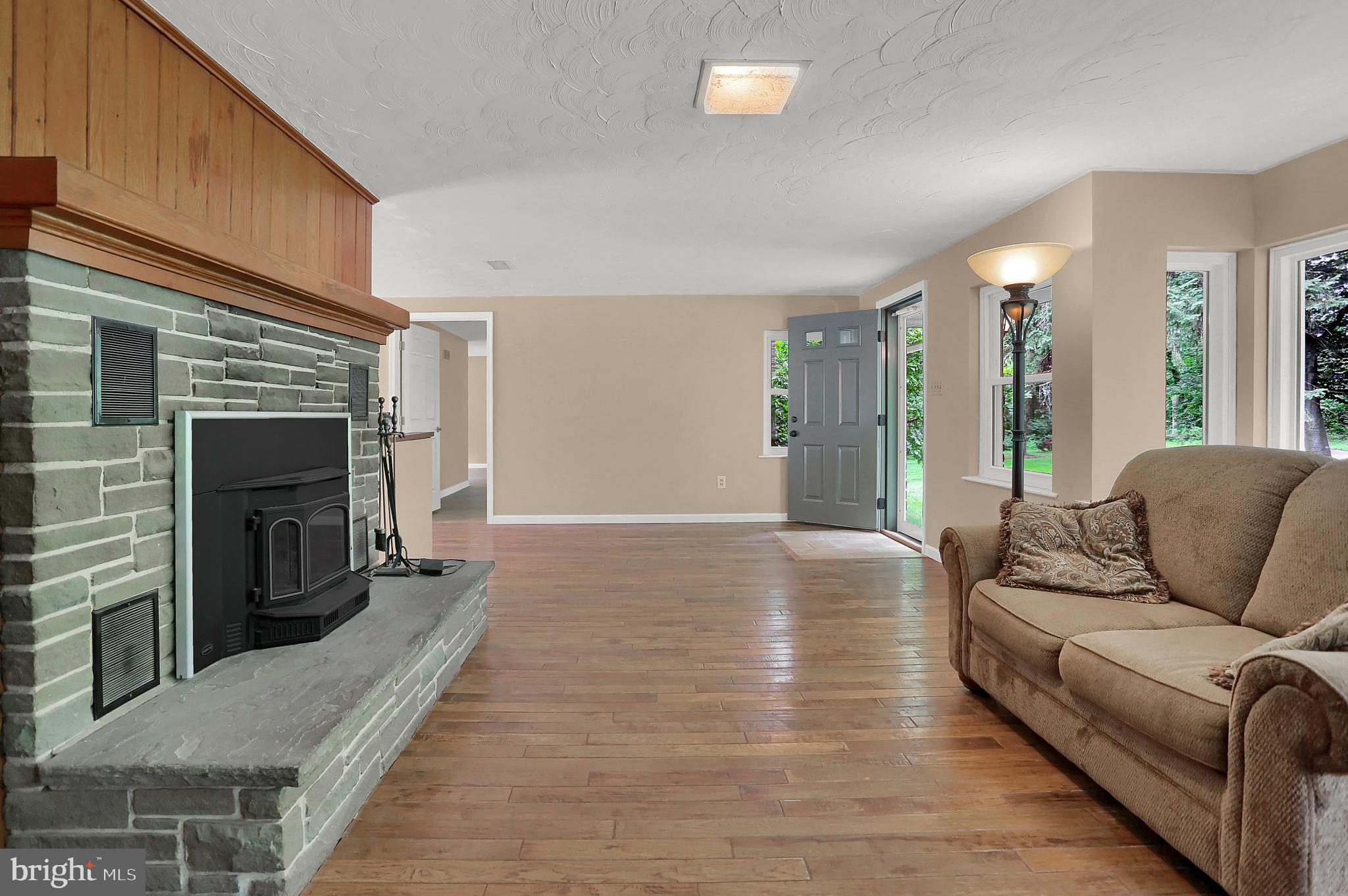 175 Pickett Road Dover, PA 17315 - Photo 8 of 59 Gallery Image 8