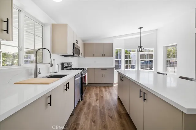 $319,000 | 23777 Mulholland Highway, Unit 108, Calabasas, CA 91302