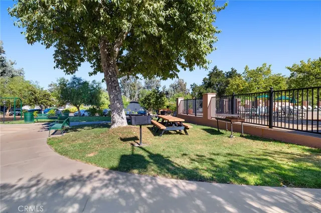 $319,000 | 23777 Mulholland Highway, Unit 108, Calabasas, CA 91302