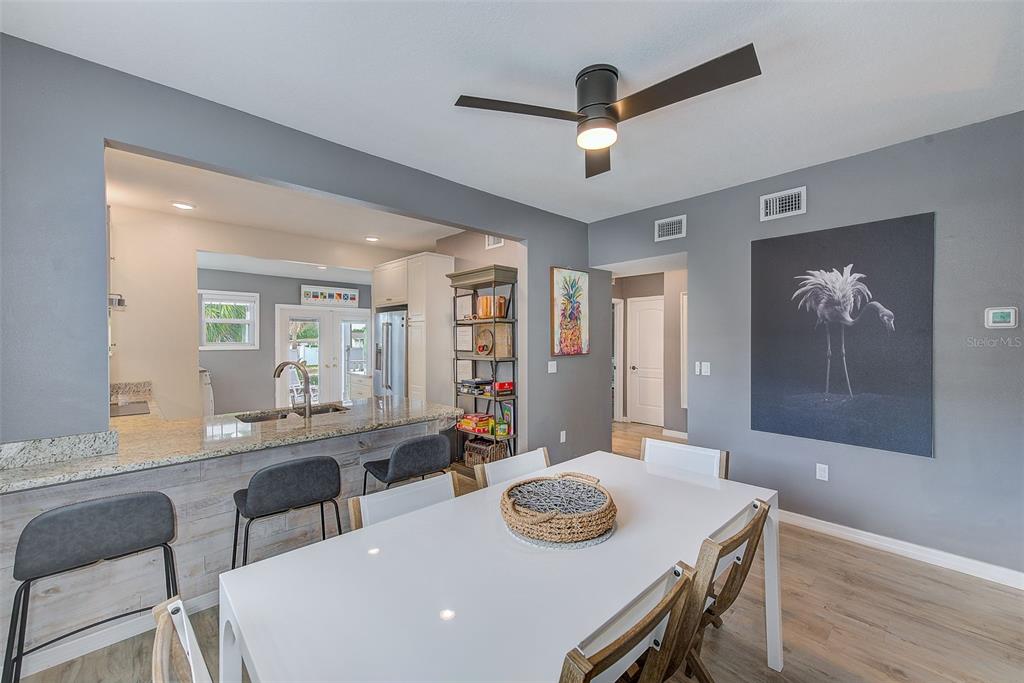 661 Ridge Road Southwest Largo, FL 33770 - Photo 9 of 50 Gallery Image 9